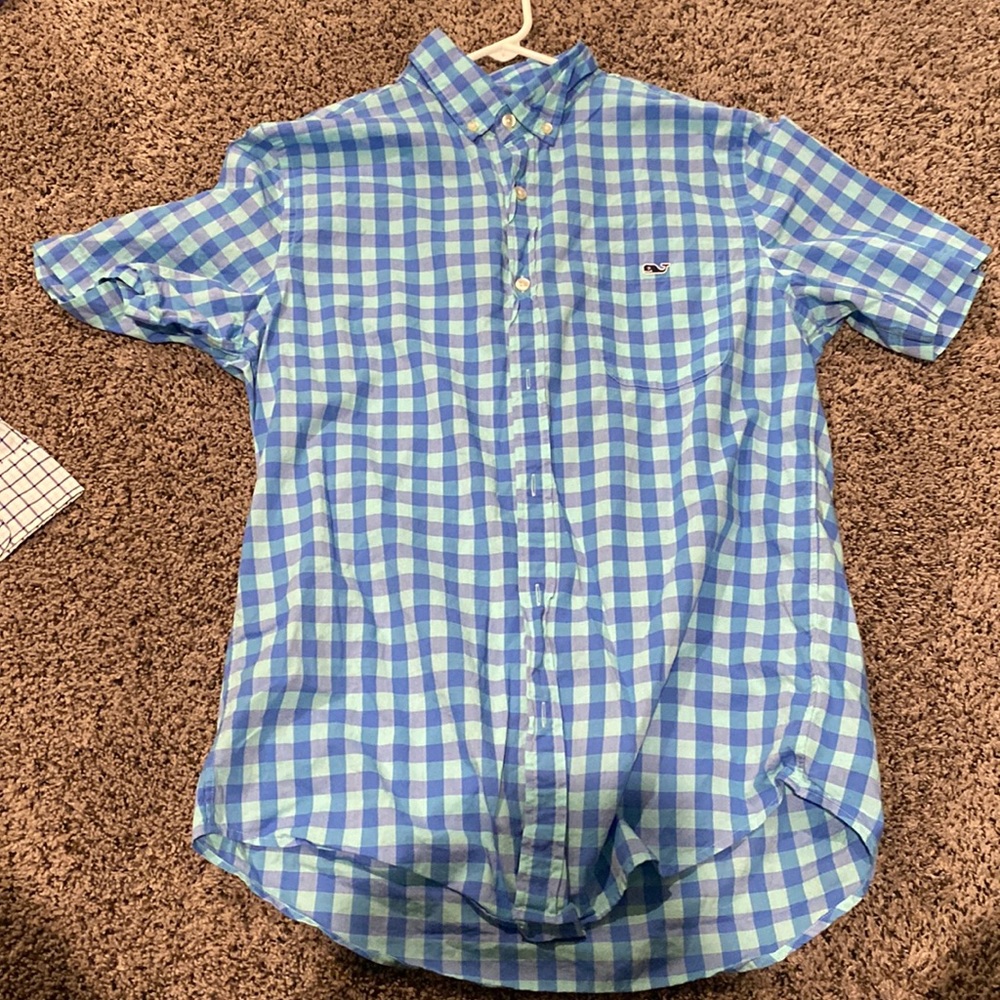 Vineyard vine shirt